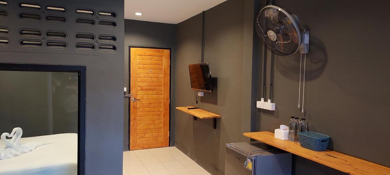 Loftel @ Nakhon Hostel Nakhon Si Thammarat Ngoại thất bức ảnh